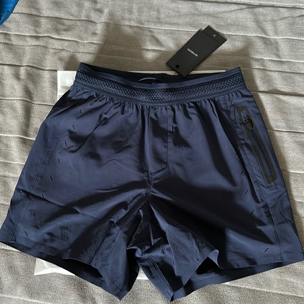 NWT Ten Thousand Session Shorts 5-inch